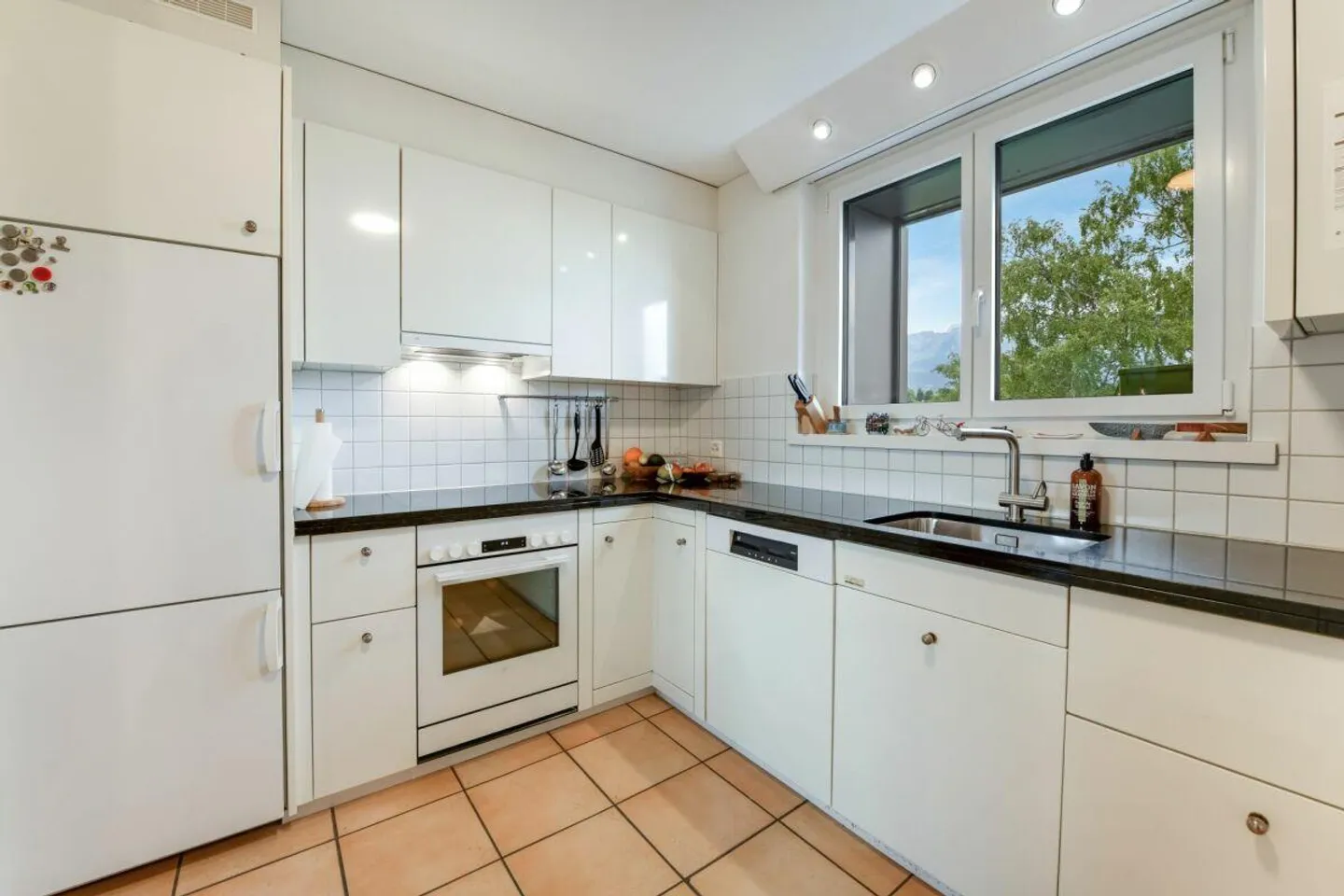 Single-family house with a separate apartment, PV system & 10 rooms - ideal for families - Photo 19 of 23