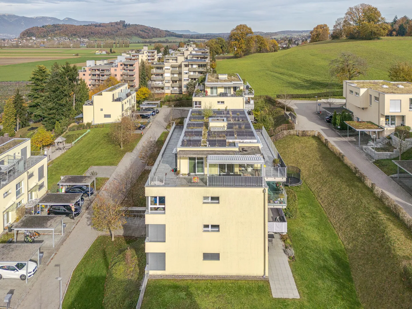 Appartamento attico da 5,5 stanze da sogno incluso due posti auto - Foto 20 di 23