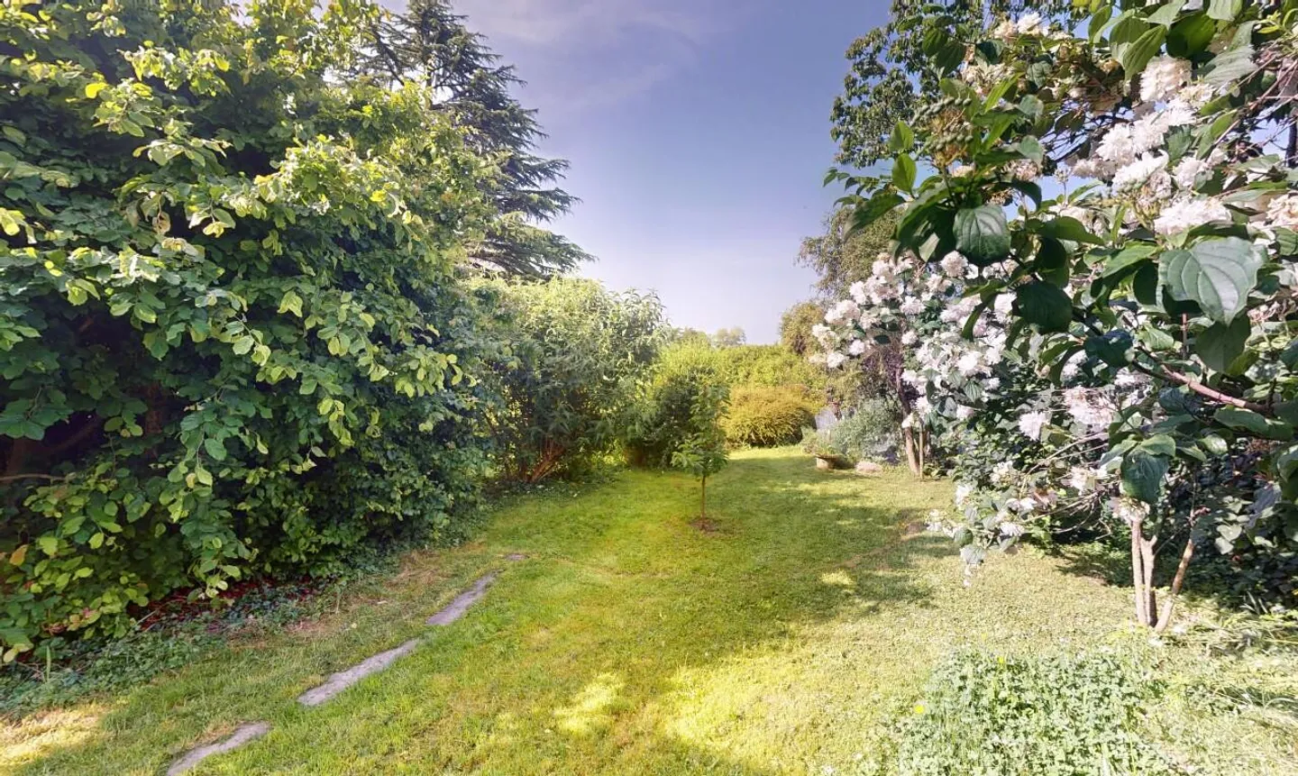 Renoviertes Haus mit Garten in einer außergewöhnlichen Lage - Foto 5 von 11
