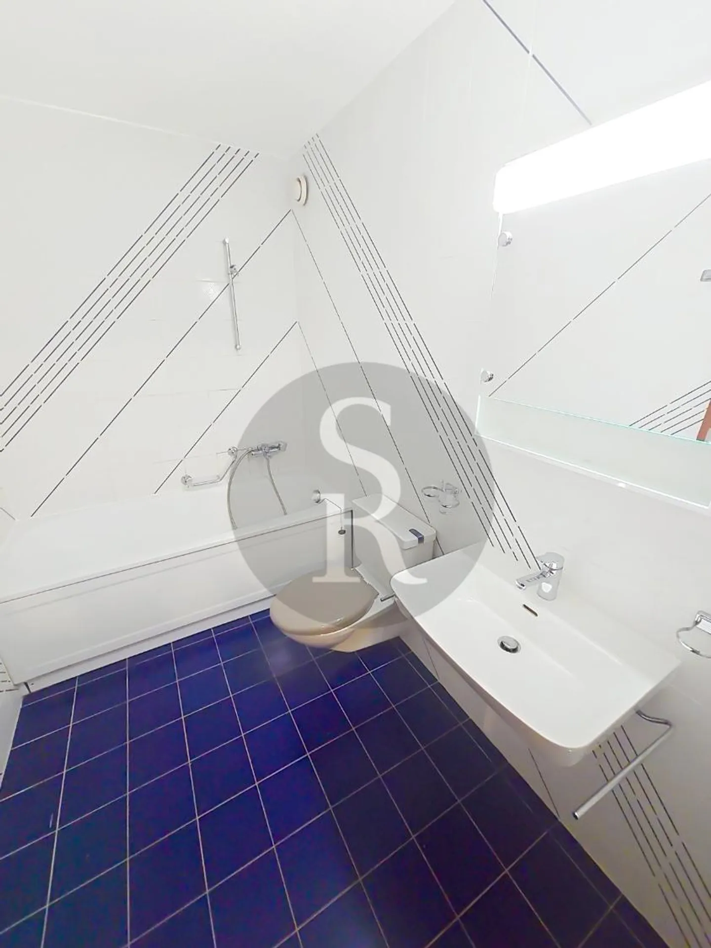 4.5 Room Apartment - Photo 4 of 10