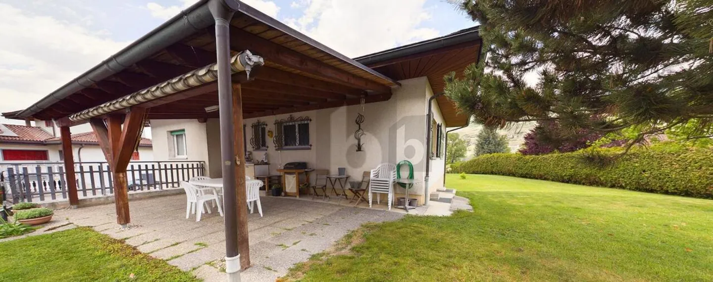 WITH LONG-TERM CONTRACT, FOR INVESTOR - Photo 2 of 6