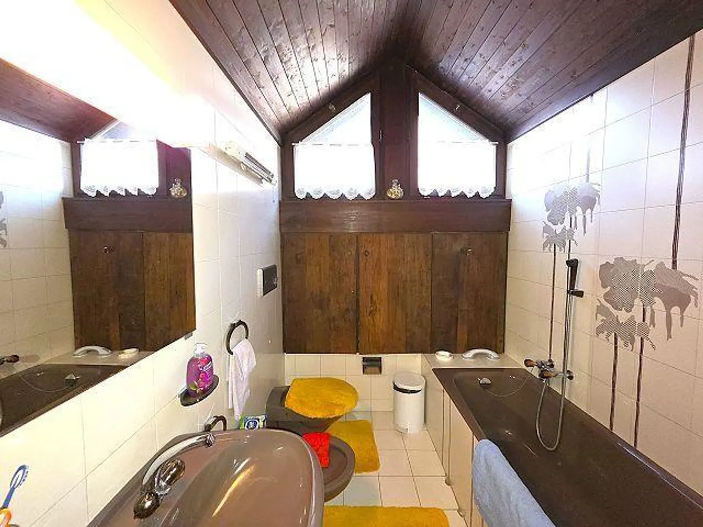 6.5 Room House with Garden and Terrace, Beautiful View, Quiet... - Photo 20 of 38