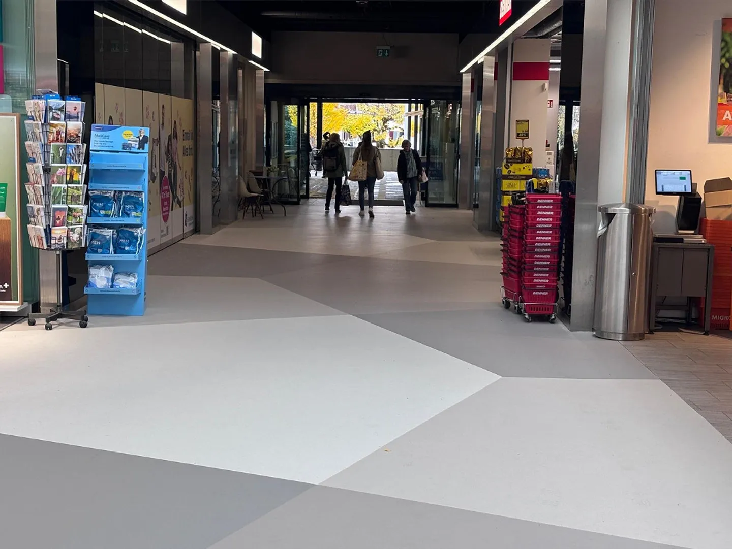 Shopping Center Schönbühl Luzern - l'opportunità per il vostro successo... - Foto 4 di 4