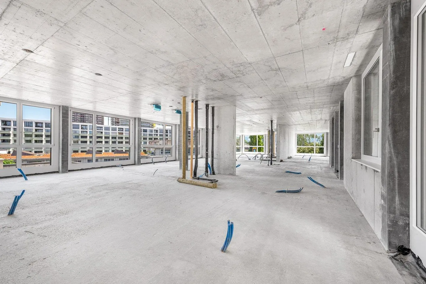 Espace pour des visions - concevez vous-même votre espace commercial ! - Photo 6 sur 9