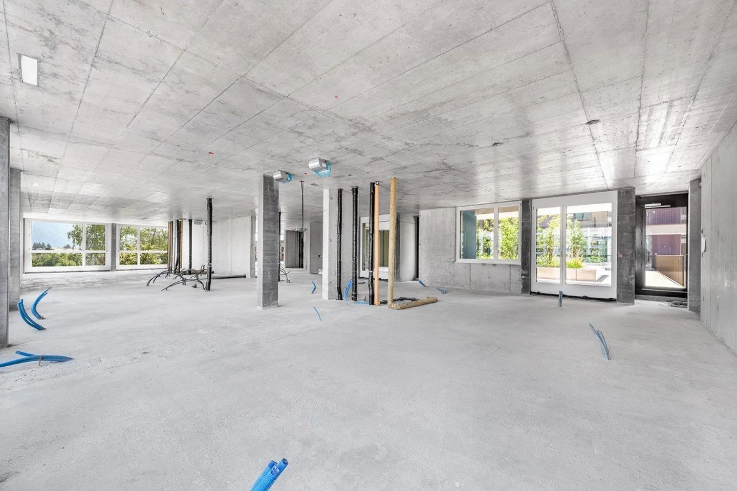 Espace pour des visions - concevez vous-même votre espace commercial ! - Photo 7 sur 9