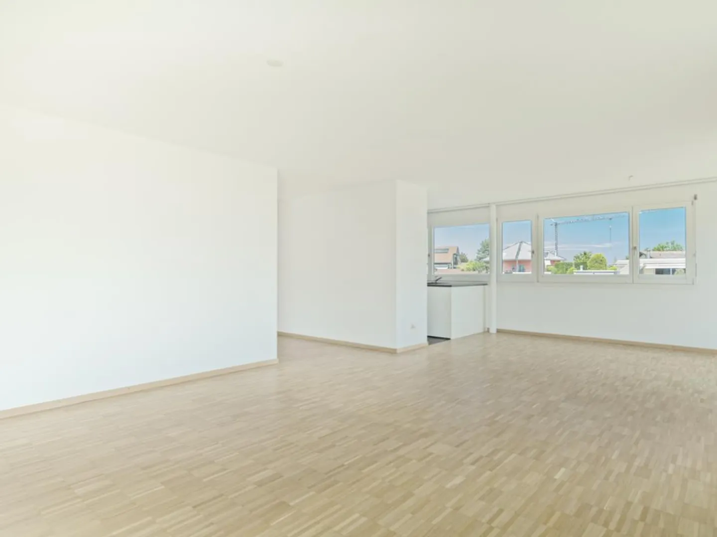 Beautiful penthouse apartment in a central location - Photo 4 of 10