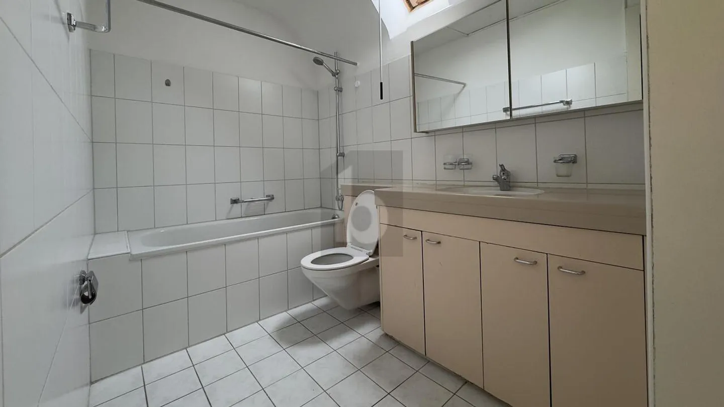 DANS UN EMPLACEMENT PARFAIT PRÊT À ÊTRE OCCUPÉ IMMÉDIATEMENT - Photo 5 sur 6