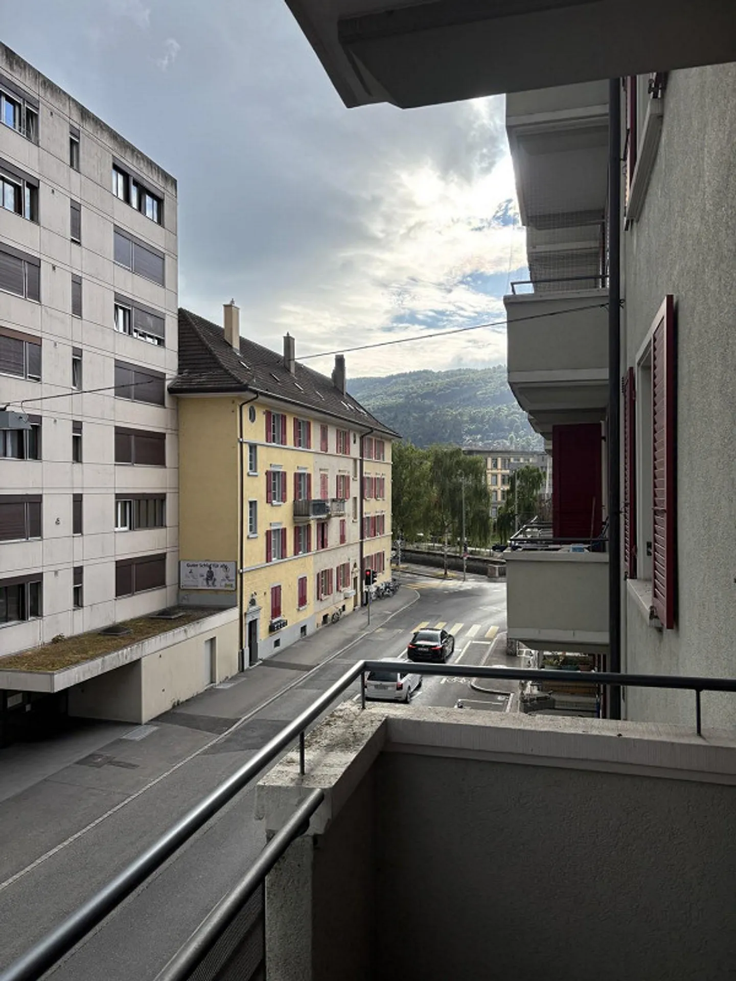 1. Affitto netto in omaggio: Appartamento moderno in posizione centrale a Biel - Foto 11 di 13