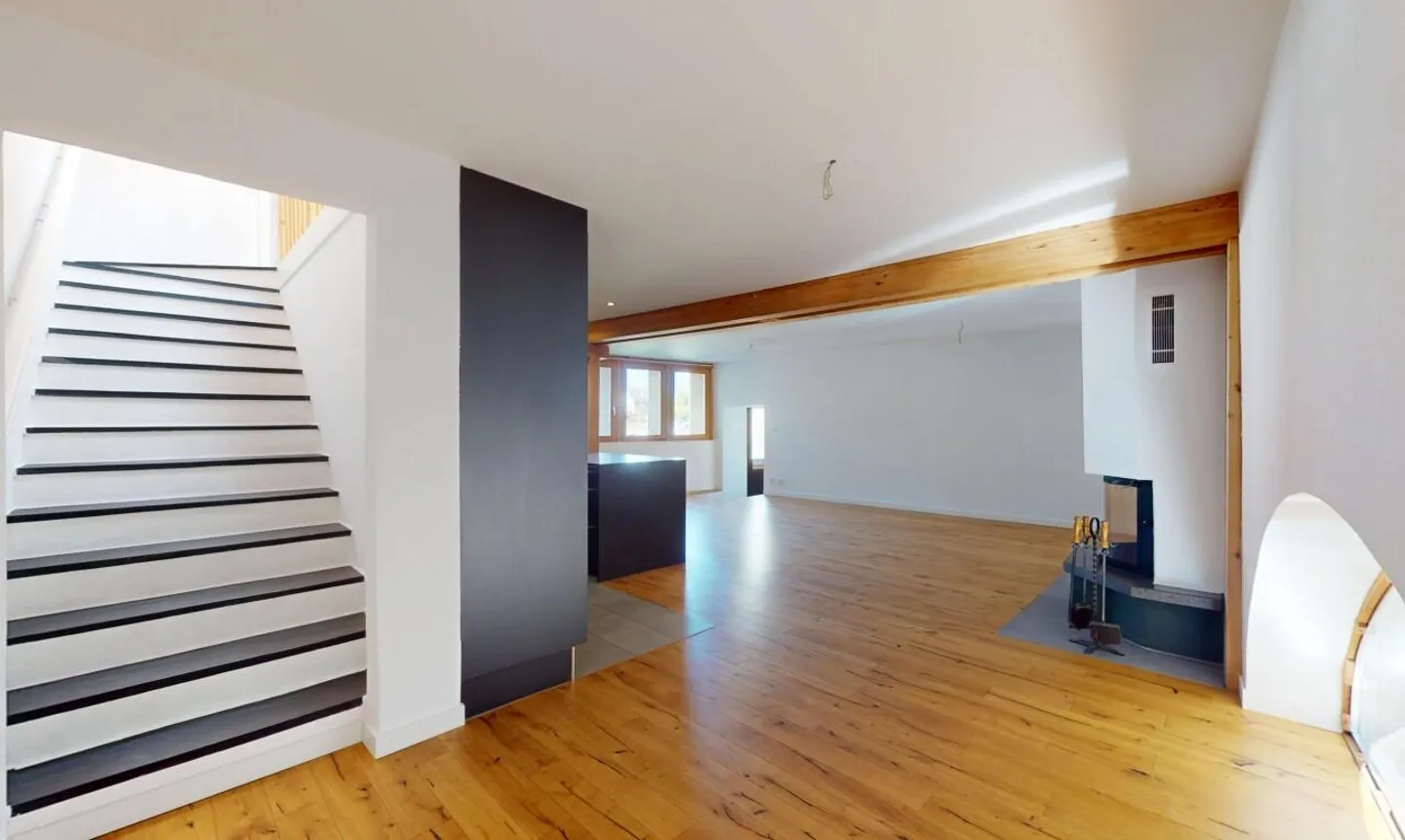 Exklusiv: Triplex-Wohnung mit 5,5 Zimmern und Garage - Foto 8 von 11