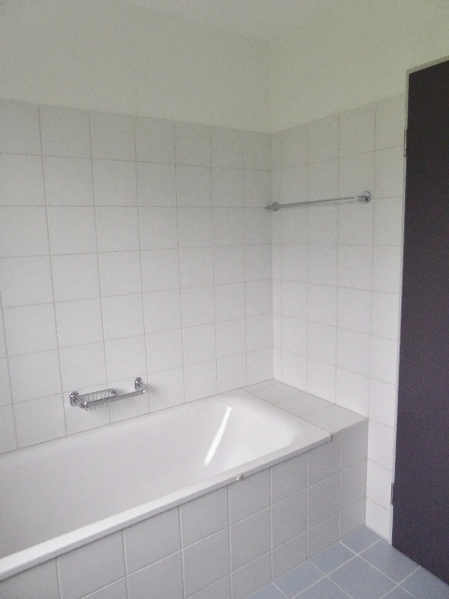 Spacious 2.5 Room Apartment - Photo 6 of 7