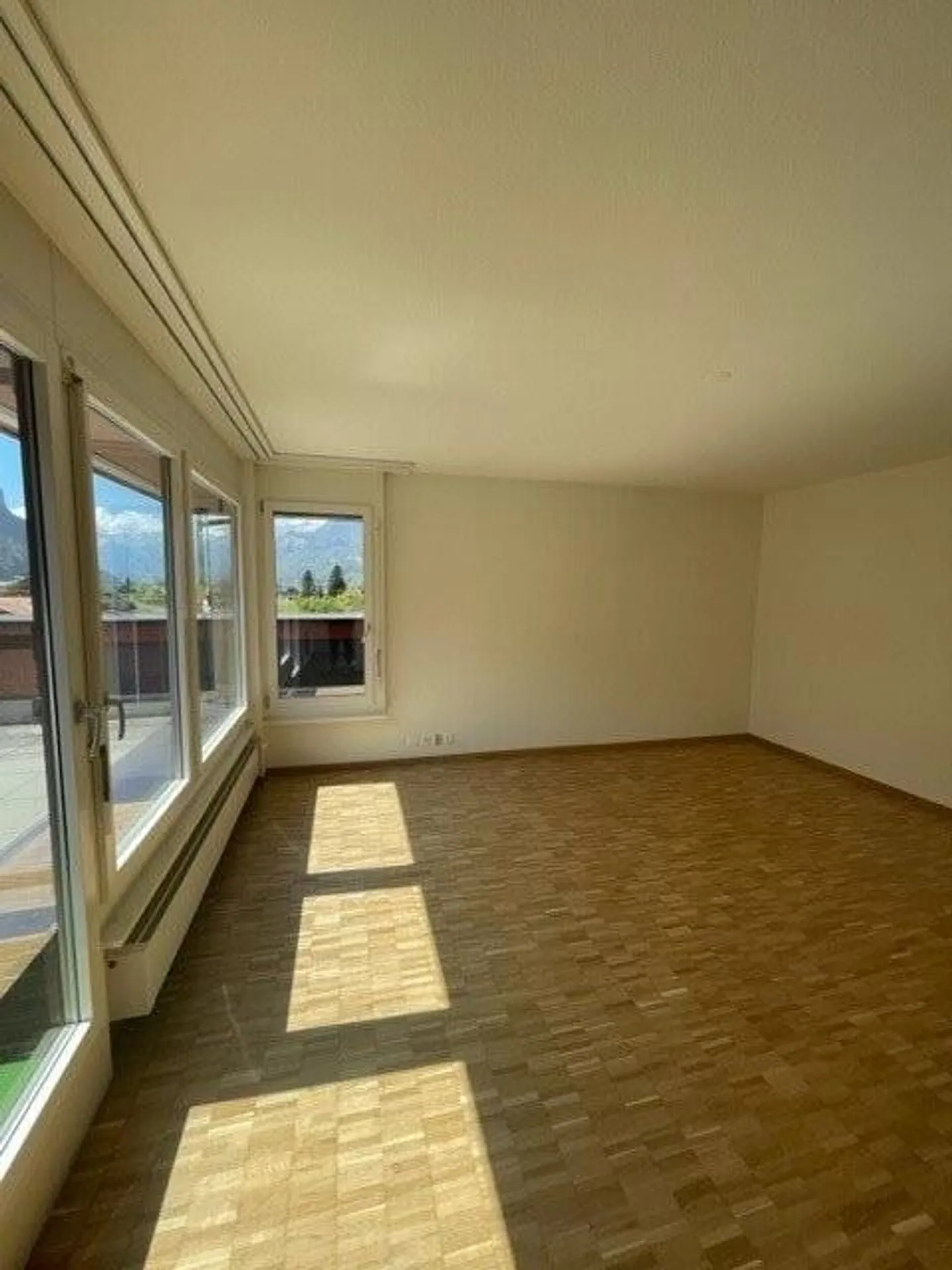 Attic apartment in Meiringen - Photo 4 of 6