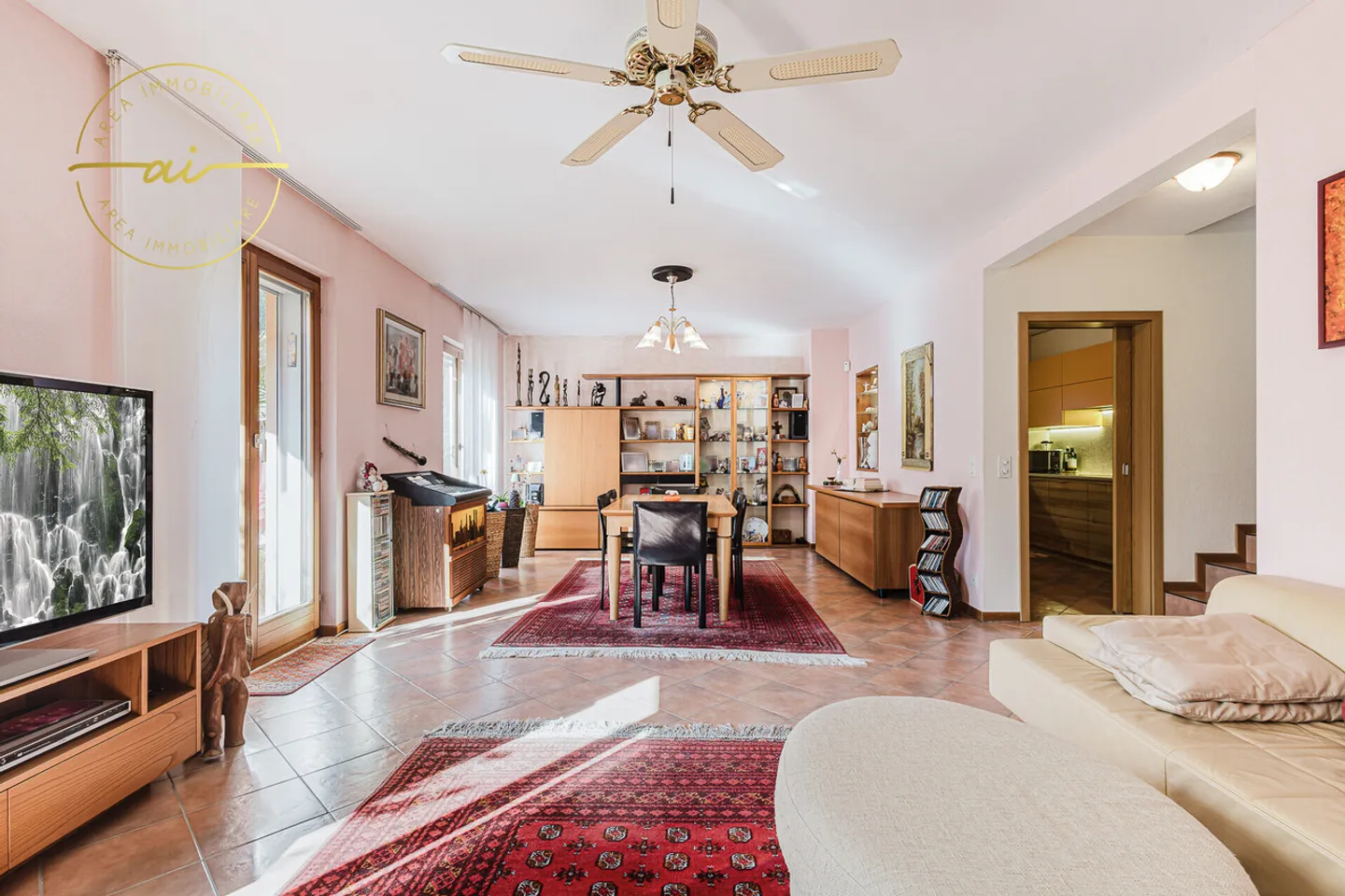 SPLENDID HOUSE WITH GARDEN A FEW STEPS FROM THE LAKE - Photo 7 of 13