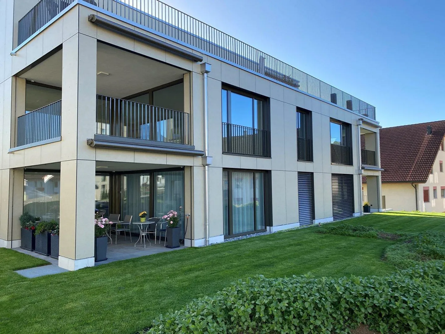 Beautiful 4.5 room apartment in the heart of Frick - Photo 1 of 13