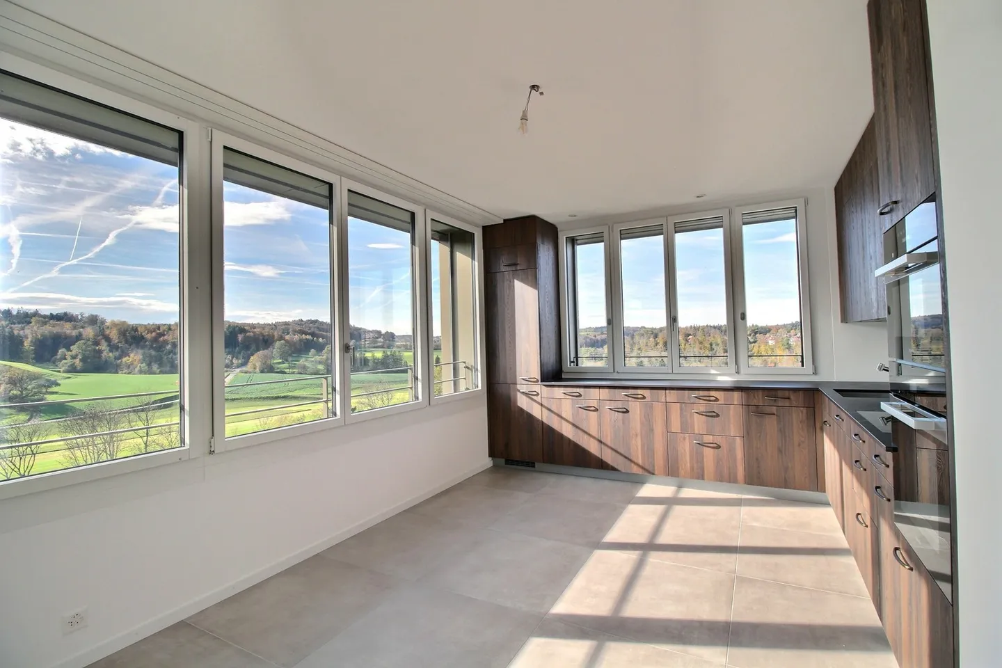 Magnifique 5.5 pièces avec vue imprenable ! - Photo 1 sur 9