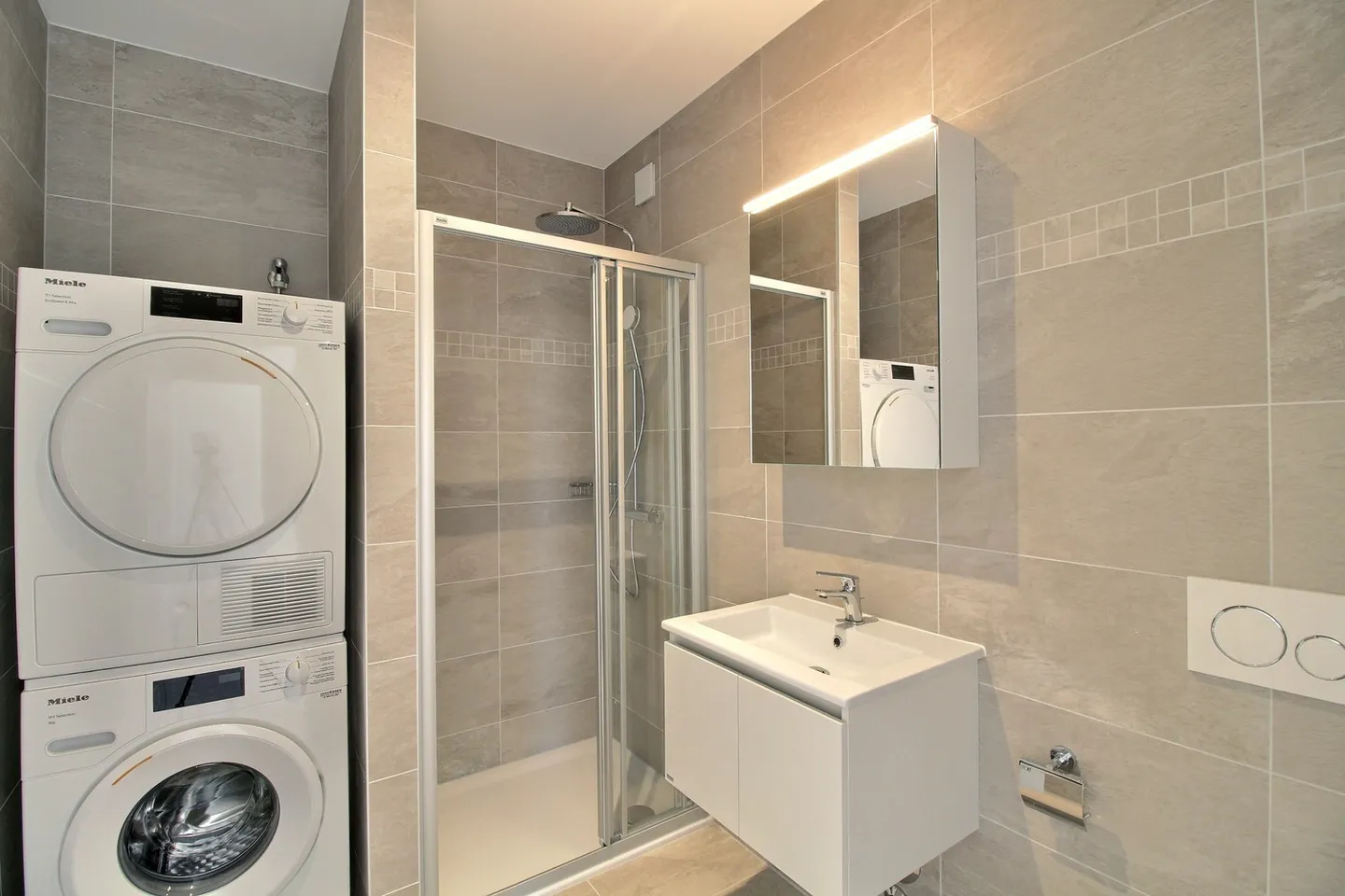 Magnifique 5.5 pièces avec vue imprenable ! - Photo 8 sur 9