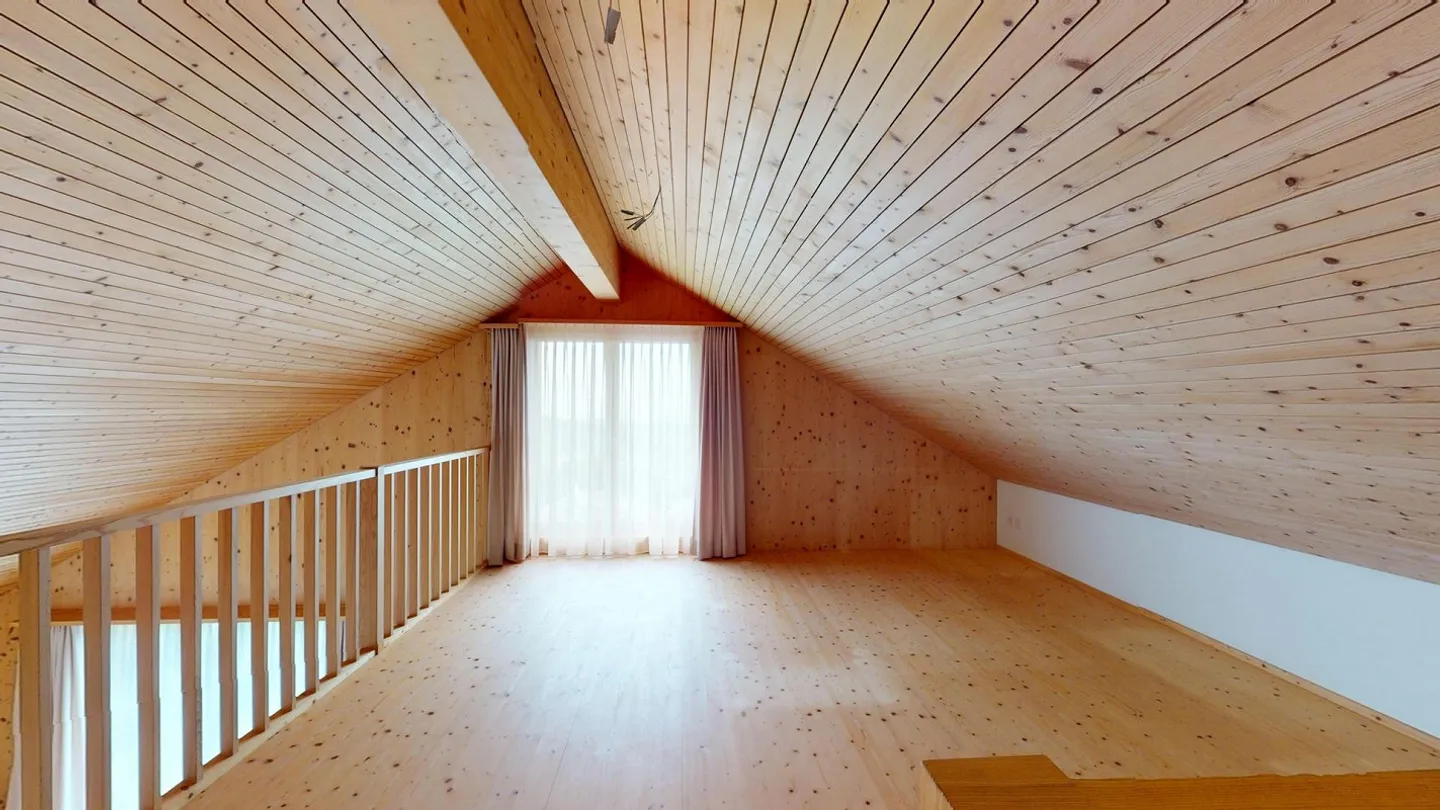 Doppeleinfamilienhaus mit schönem Garten und Seesicht - Foto 12 von 13