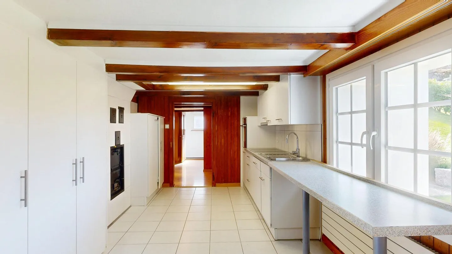 Doppeleinfamilienhaus mit schönem Garten und Seesicht - Foto 13 von 13