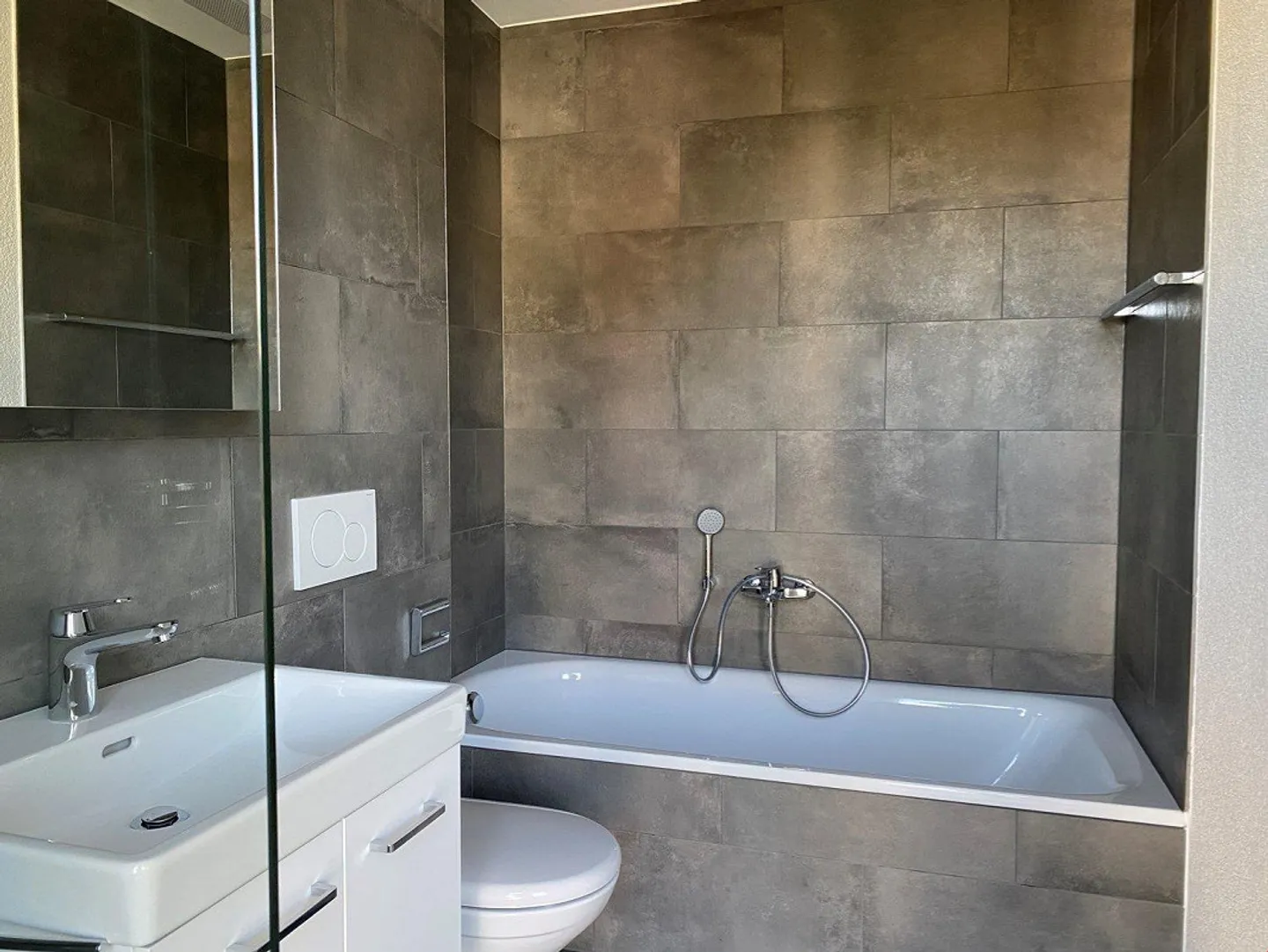 Beautiful 4.5 room apartment in the heart of Frick - Photo 11 of 13