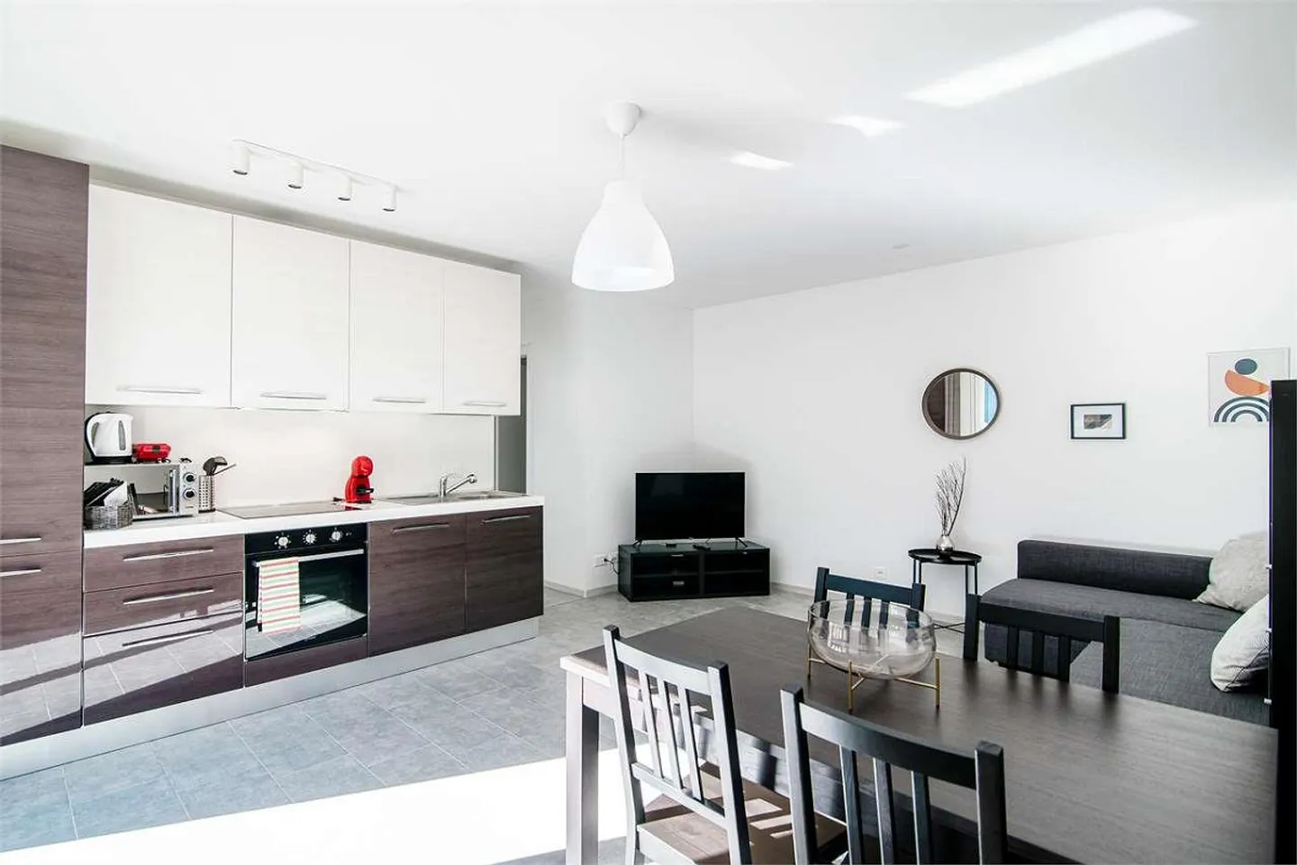 Neue Wohnung mit Garten und herrlichem Bergblick - Foto 5 von 13