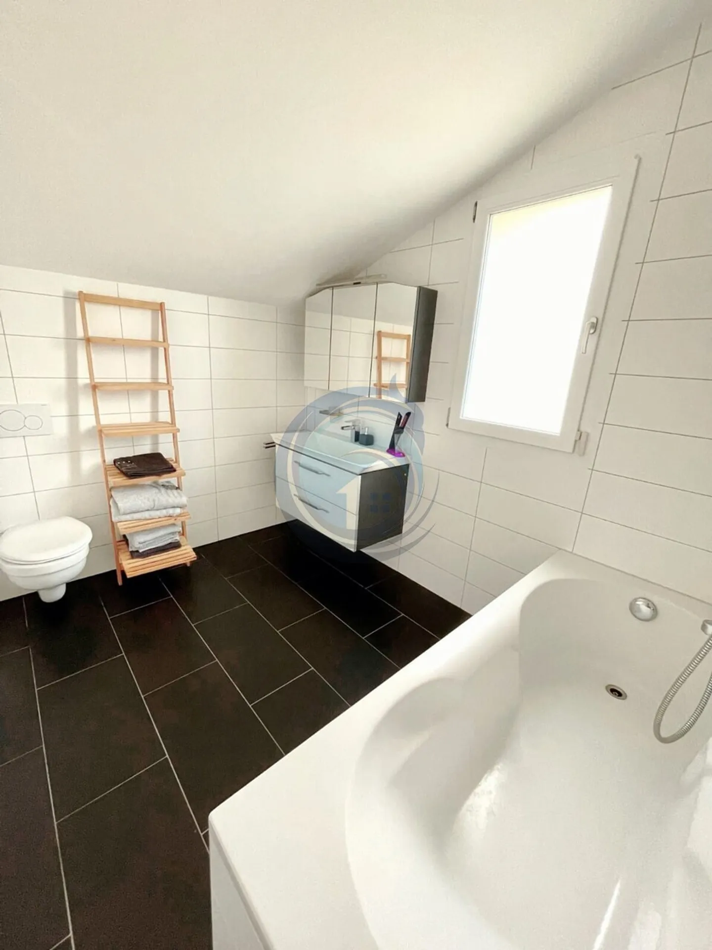 MAGNIFICA VILLA CONTEMPORANEA DI 5.5 LOCALI A LA ROCHE - Foto 13 di 15