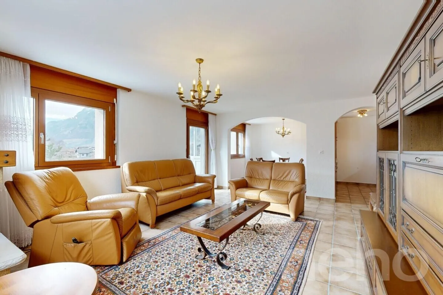 Esclusivo: Luminoso appartamento con 3 camere da letto - Foto 1 di 12