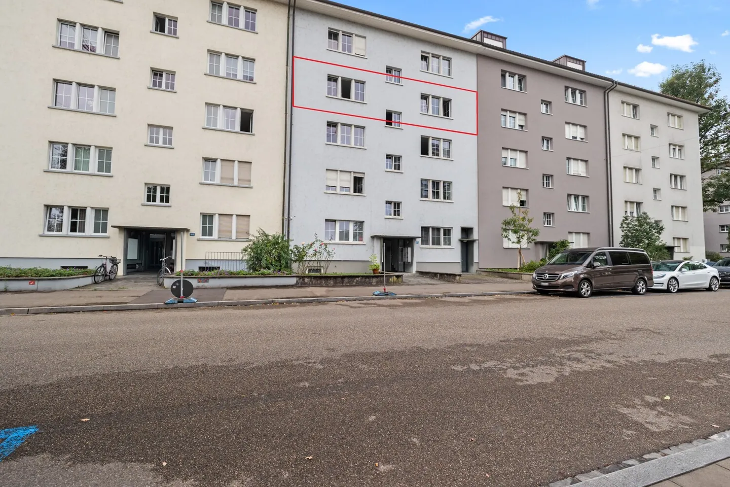 Investor sought - 5-room apartment in Basel. - Photo 2 of 13