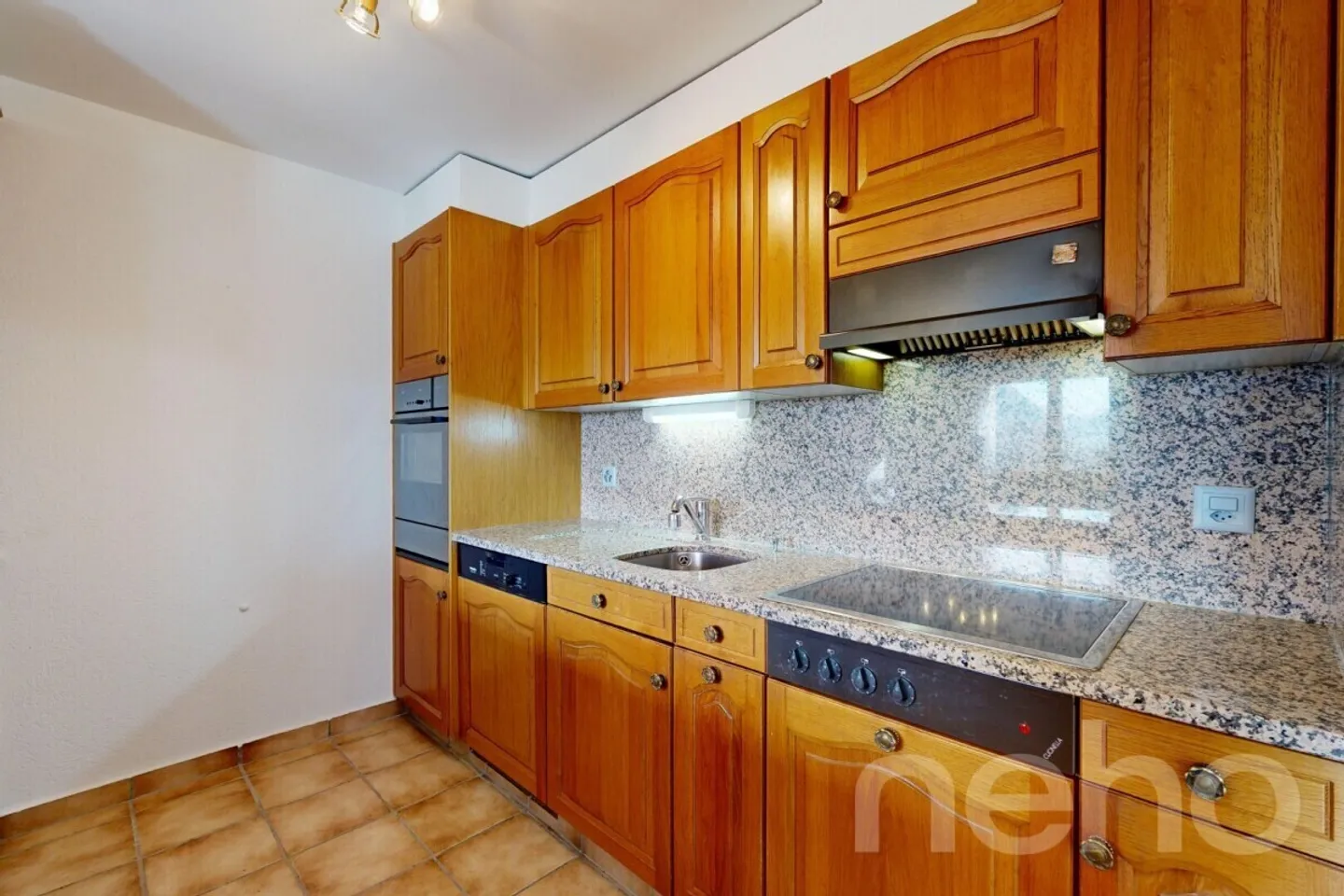 Esclusivo: Luminoso appartamento con 3 camere da letto - Foto 8 di 12