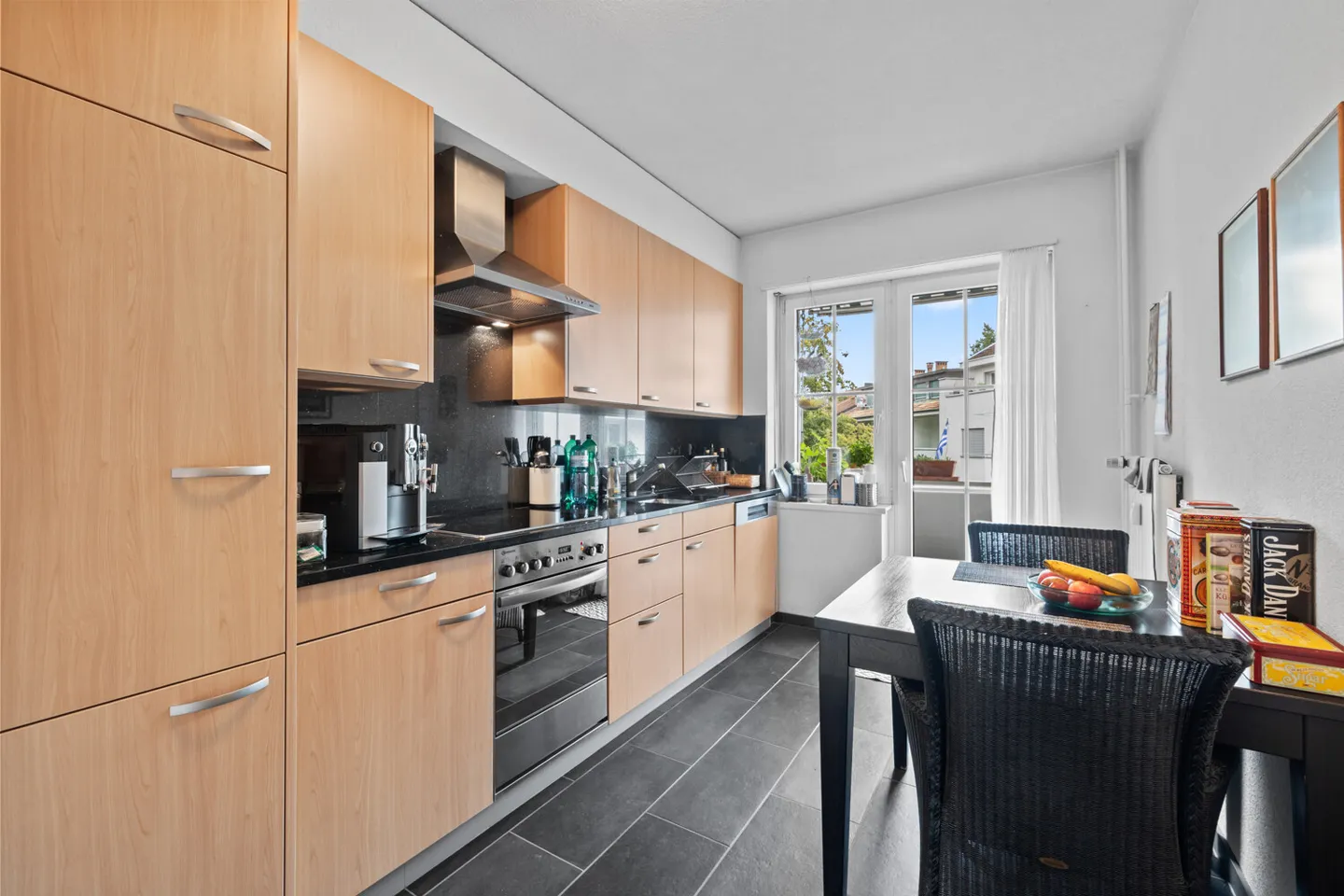 Investor sought - 5-room apartment in Basel. - Photo 9 of 13