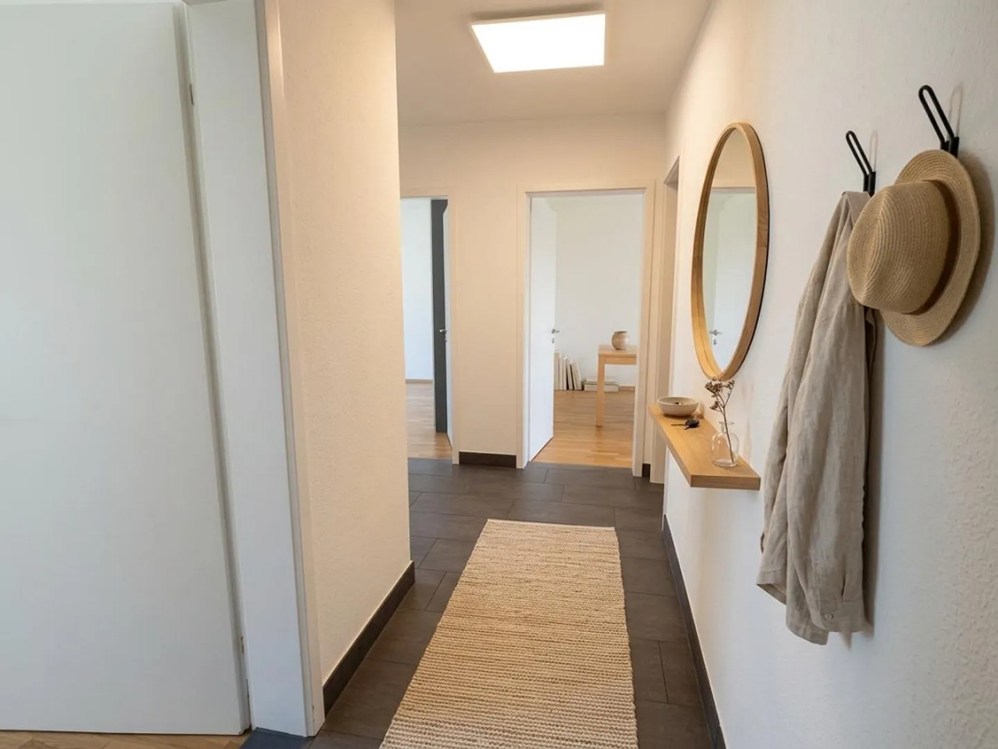 Beautiful and cozy apartment in a quiet location - Photo 2 of 10