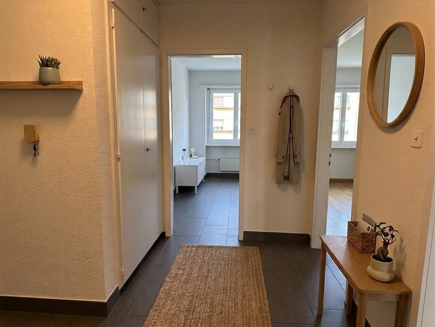 Beautiful and cozy apartment in a quiet location - Photo 3 of 10
