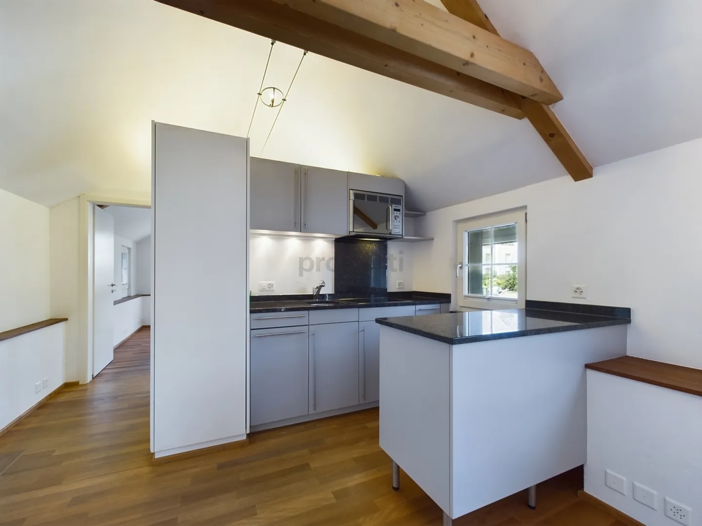 Charmante Wohnung mit Terrasse - Foto 4 von 12