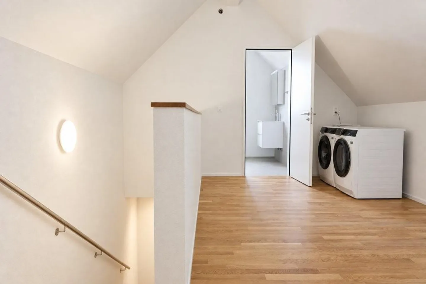 Appartamento duplex moderno di 2,5 stanze - Foto 4 di 5