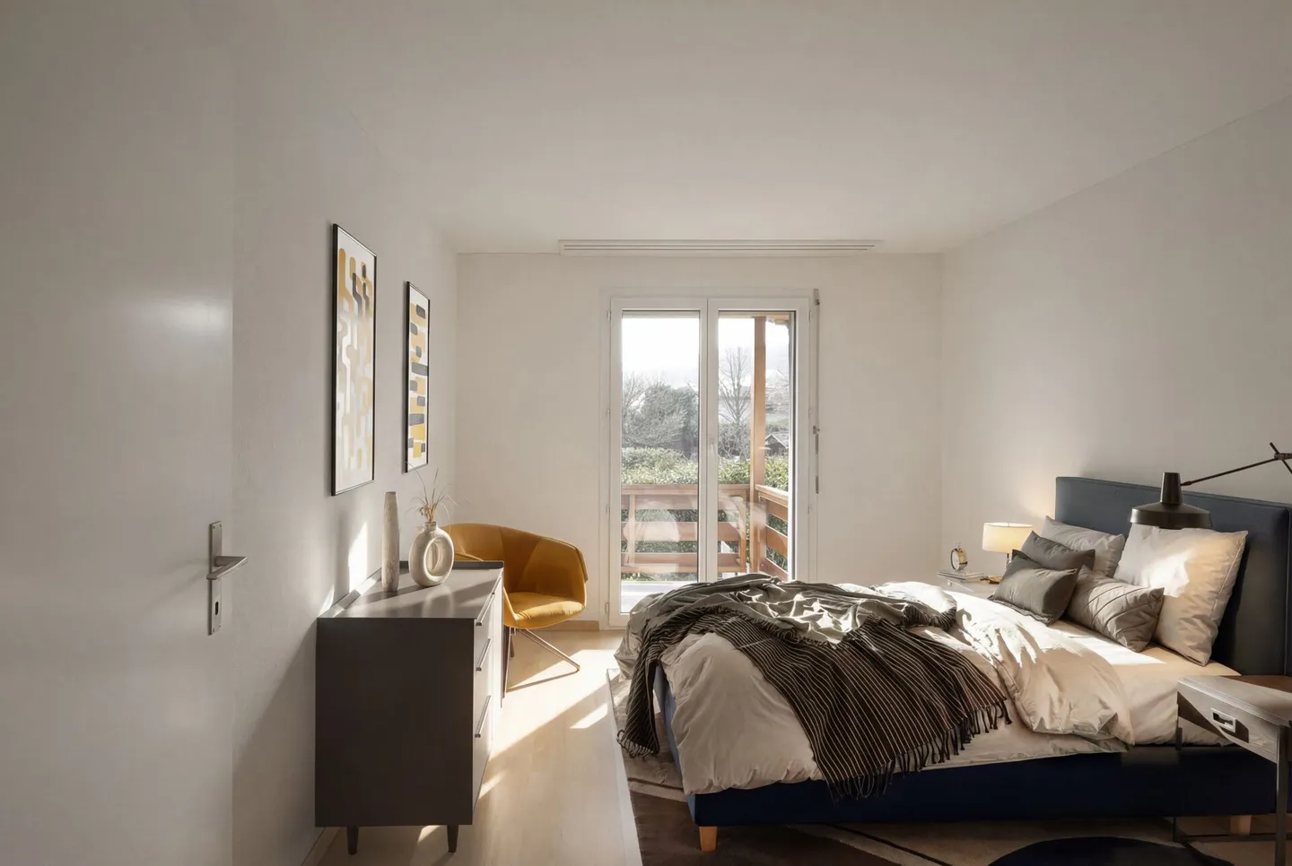 Semi-Detached Family House with Beautiful Garden in a Quiet Neighborhood - Photo 11 of 21