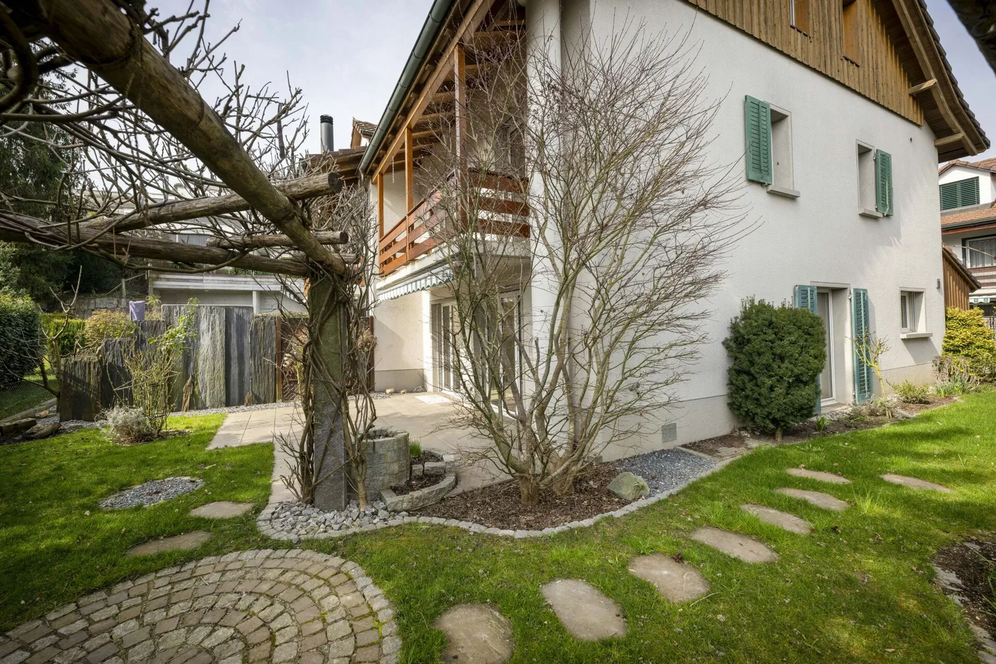 Semi-Detached Family House with Beautiful Garden in a Quiet Neighborhood - Photo 21 of 21