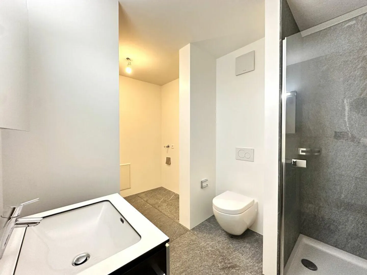 Appartement exclusif de 3,5 pièces avec vue imprenable sur le lac Majeur - Photo 8 sur 10