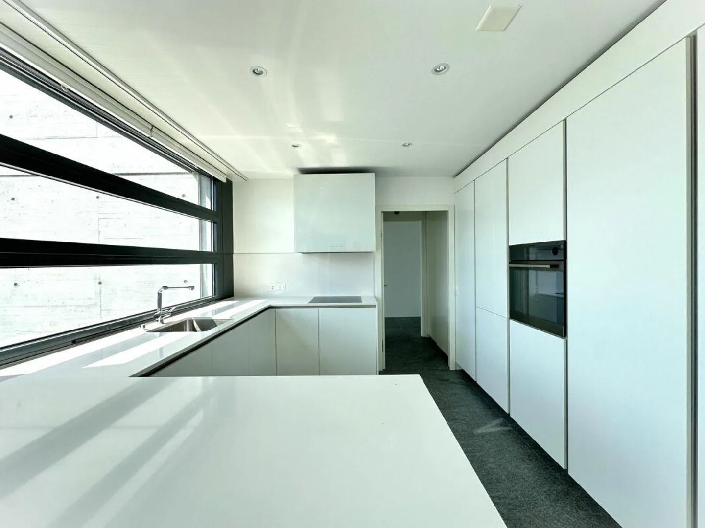 Appartement exclusif de 3,5 pièces avec vue imprenable sur le lac Majeur - Photo 6 sur 10
