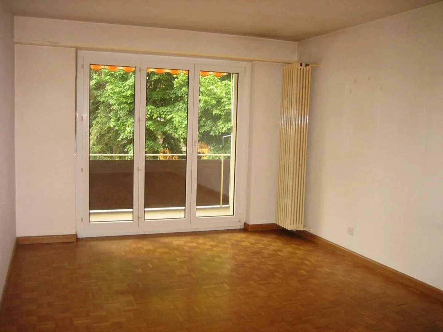 Ruhige Wohnung hofseitig - Foto 7 von 8