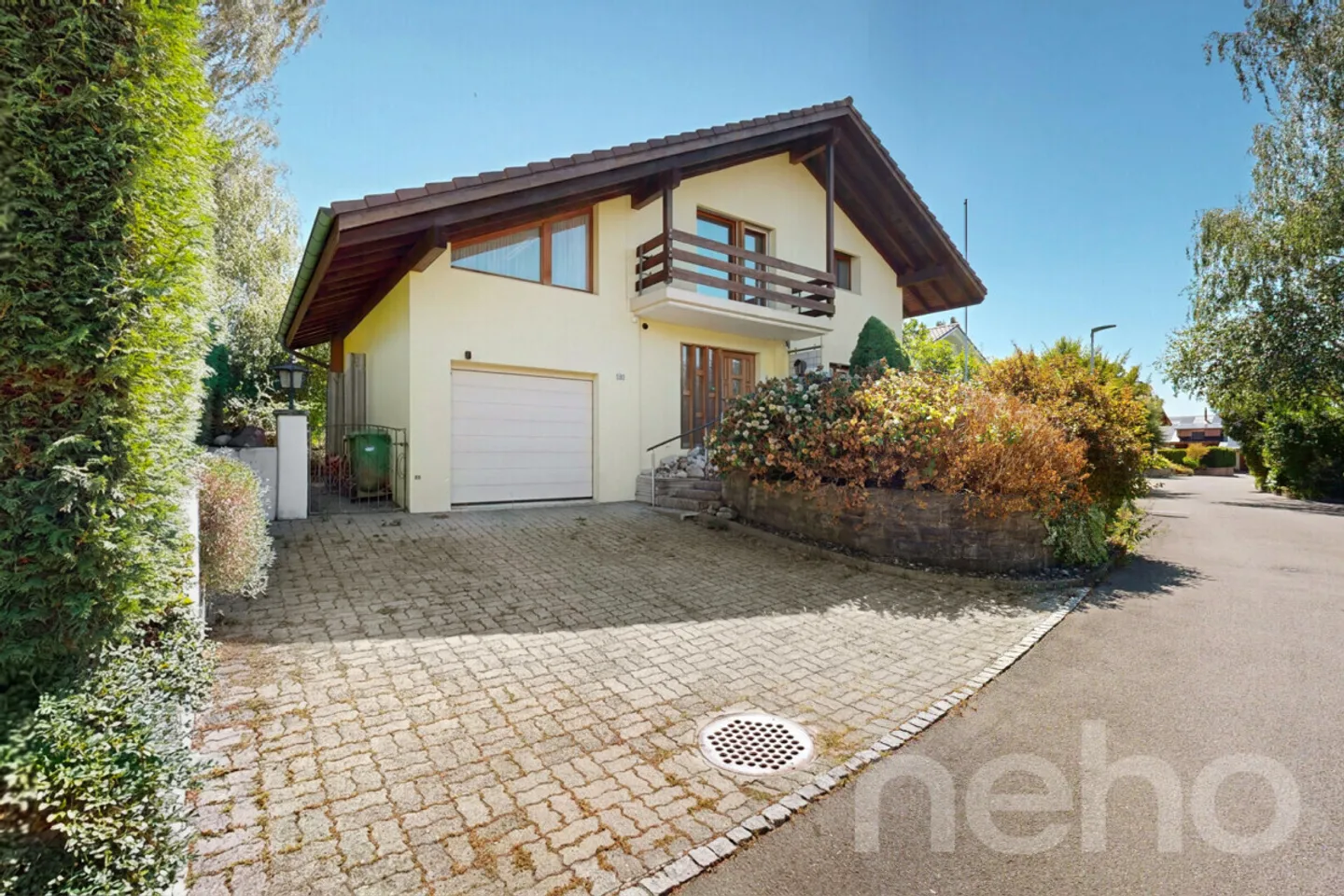 Geräumiges Einfamilienhaus - Foto 2 von 12