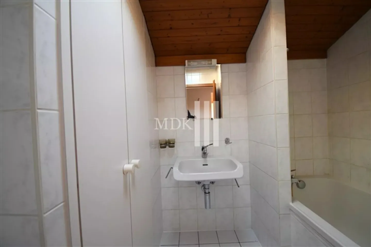 For rent a 4.5-room villa in Monthey - Photo 8 of 11