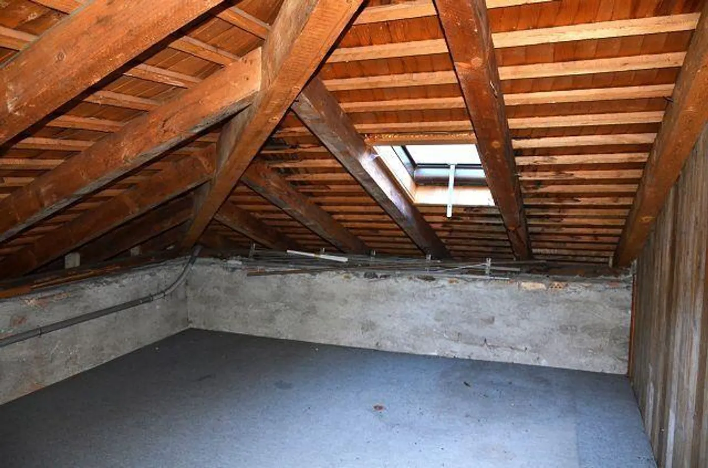 2 apartments of 4.5 rooms with 2 offices, garage/storage, 2 parking spaces... - Photo 14 of 34