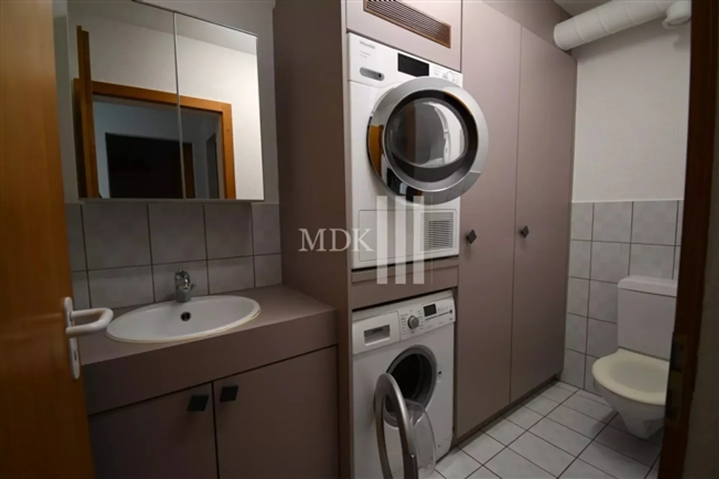 For rent a 4.5-room villa in Monthey - Photo 3 of 11