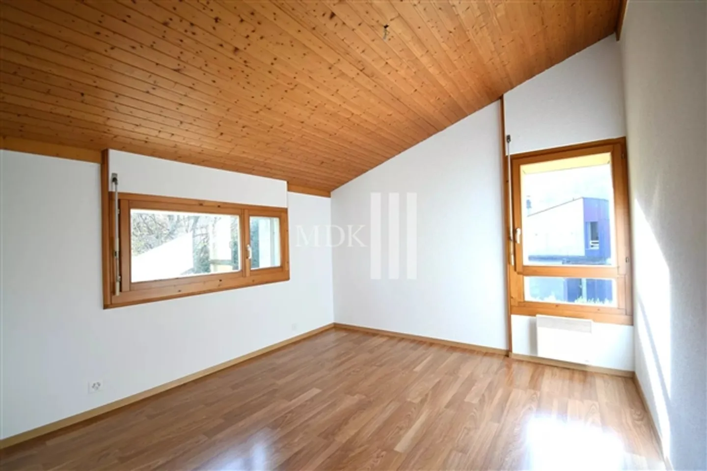 For rent a 4.5-room villa in Monthey - Photo 5 of 11