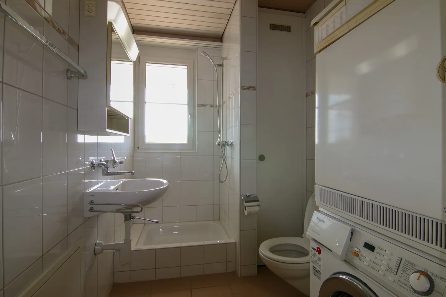 Appartamento attico con terrazza unica - Foto 10 di 13
