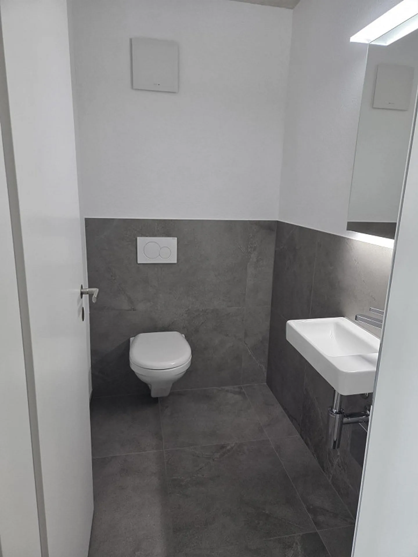 Your new home with a view. Modern. Sustainable. Livable. - Photo 8 of 9