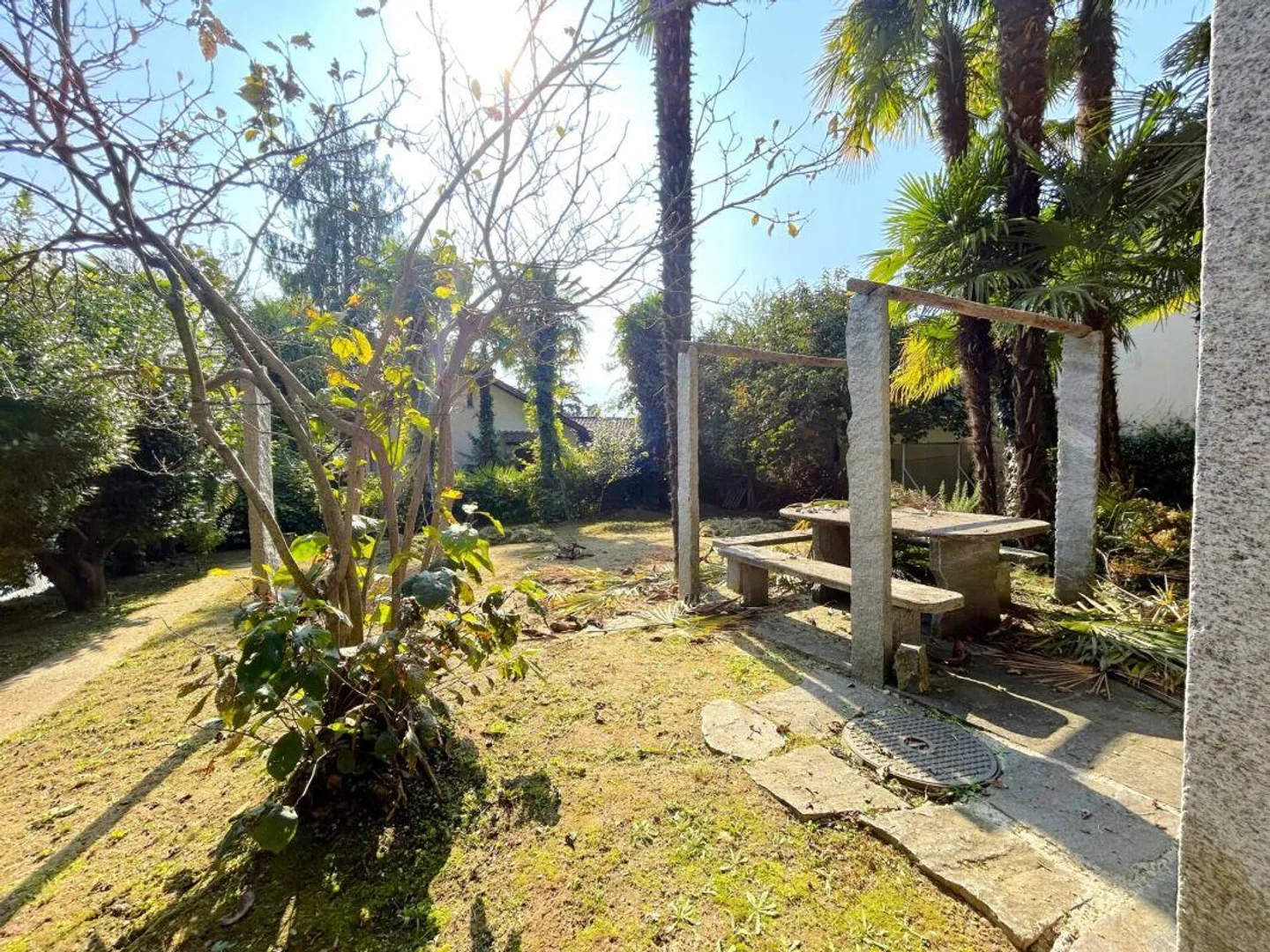 Pratico 2.5 locali in casa bifamiliare con giardino - Foto 2 di 8
