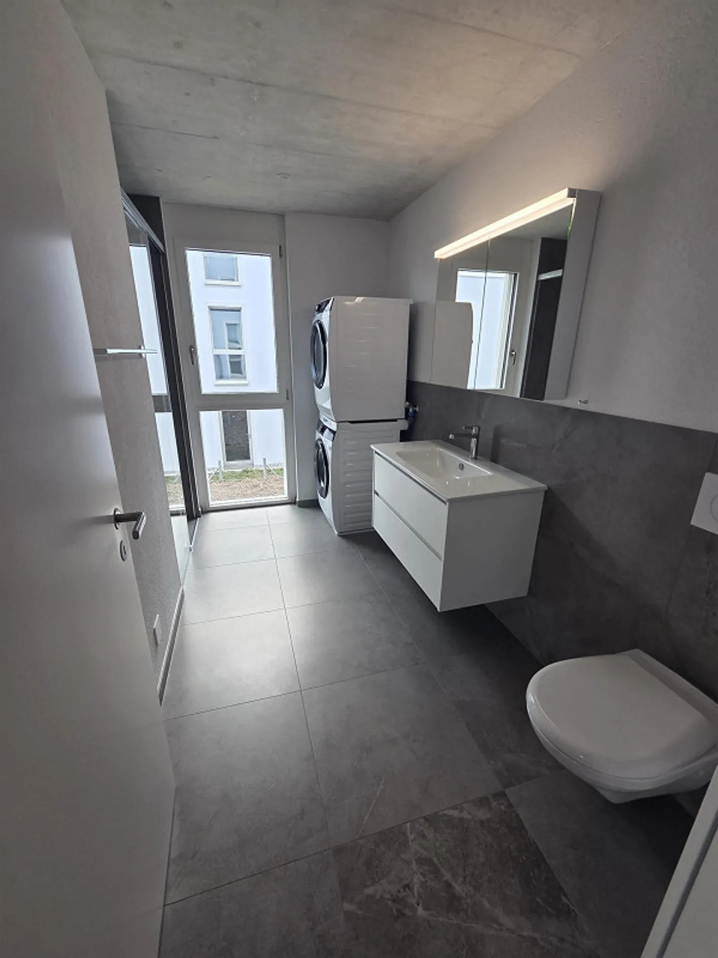 Your new home with a view. Modern. Sustainable. Livable. - Photo 5 of 9