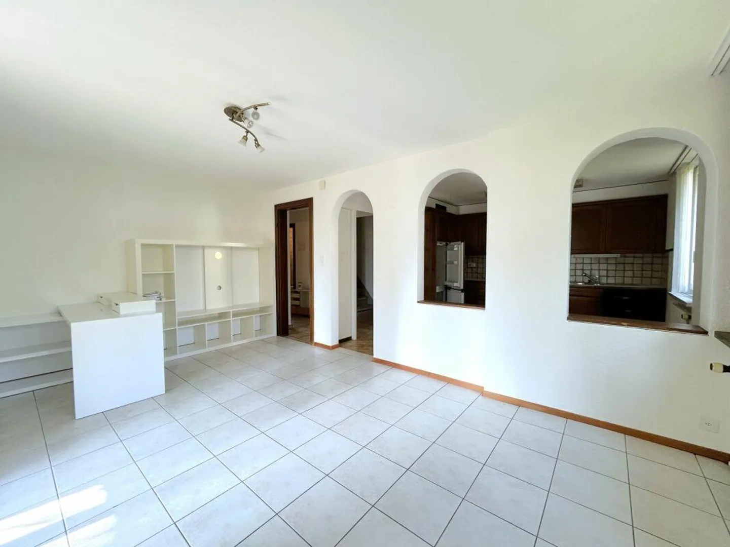 Pratico 2.5 locali in casa bifamiliare con giardino - Foto 4 di 8