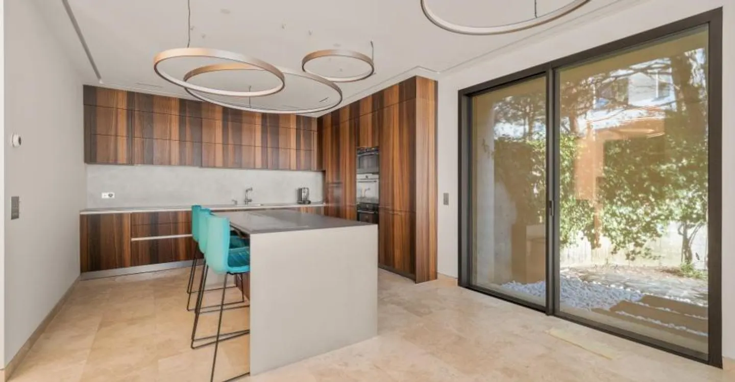 Splendida casa a schiera con giardino e piscina nel cuore di Chailly - Foto 8 di 12