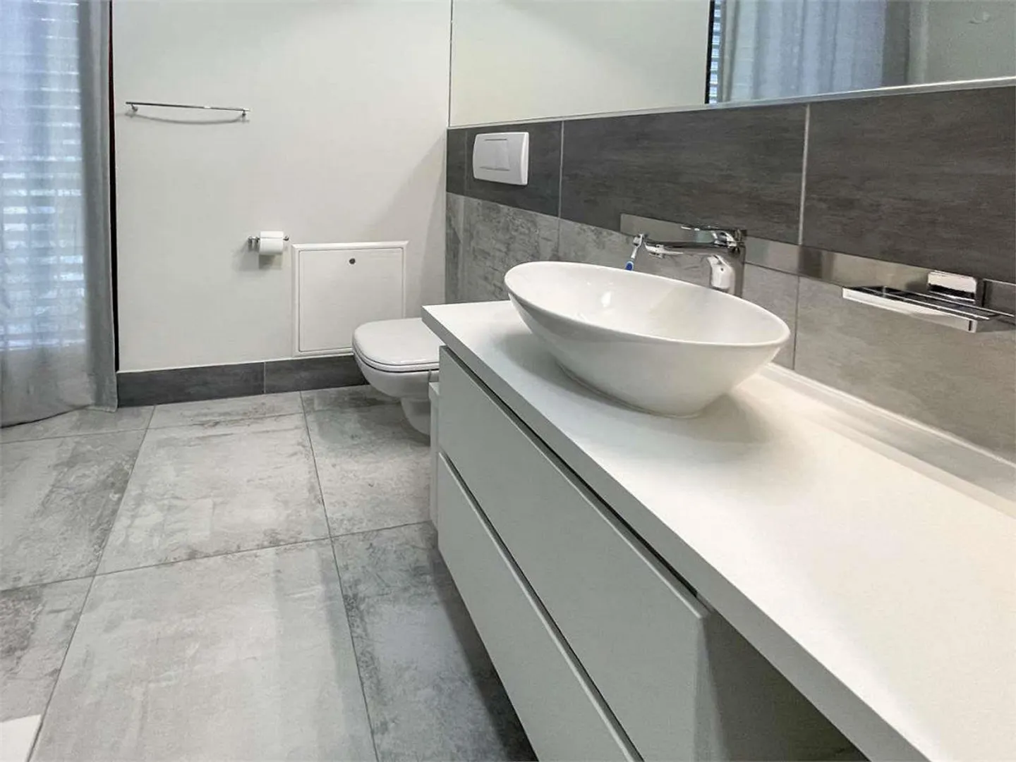 Appartement avec terrasse dans une charmante villa - Photo 8 sur 13