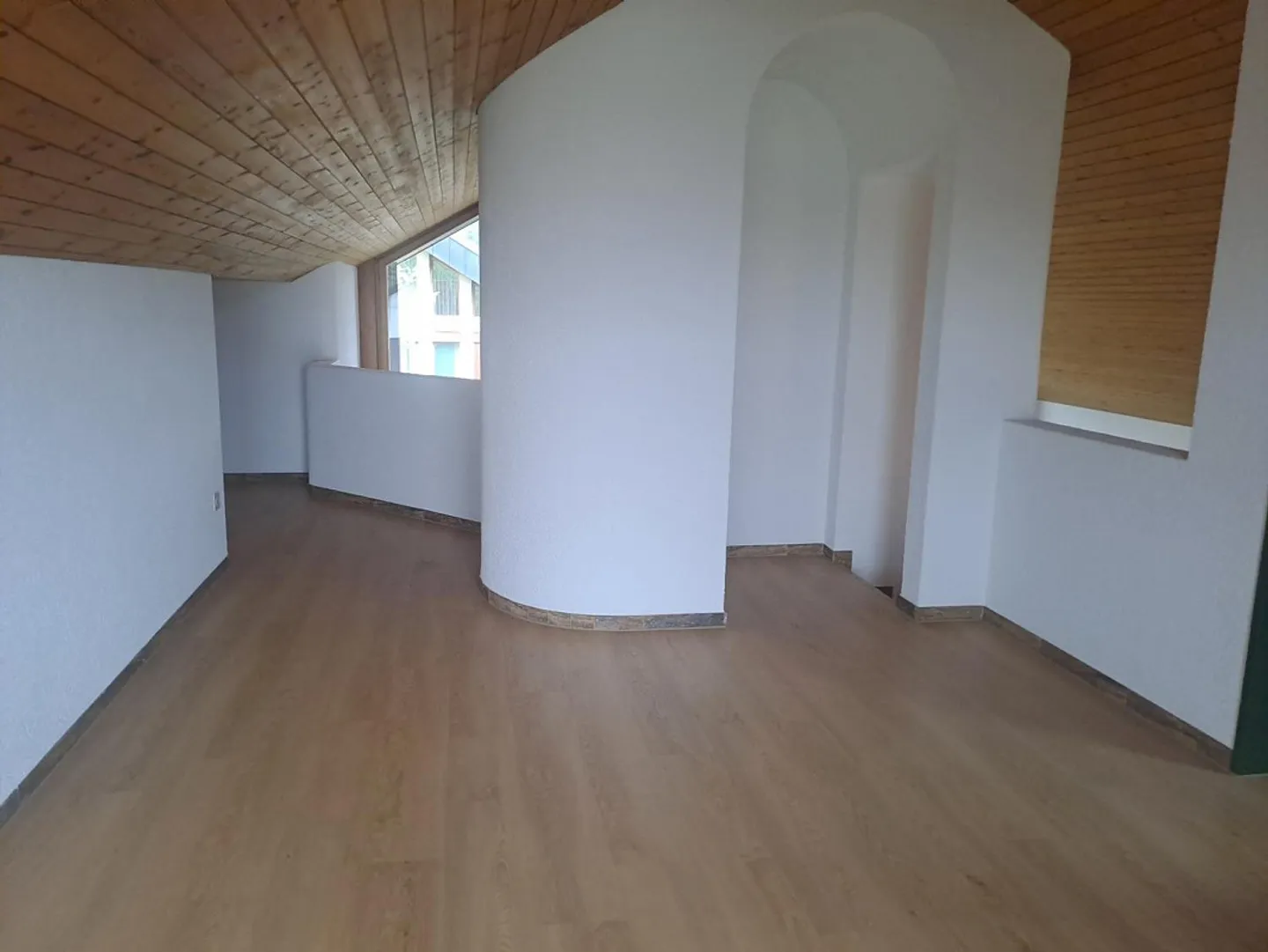 Light-flooded 5.5 room maisonette apartment - Photo 6 of 9